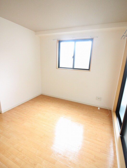 物件内観写真5　(居室)