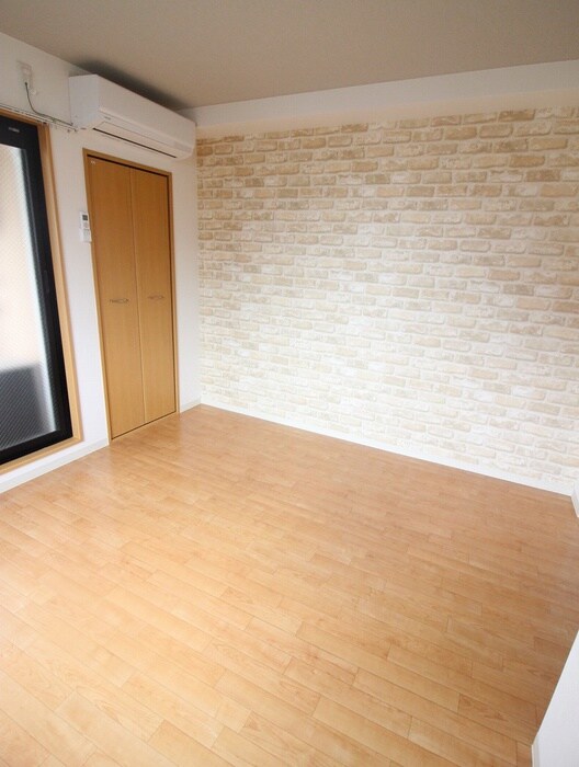 物件内観写真6　(居室)