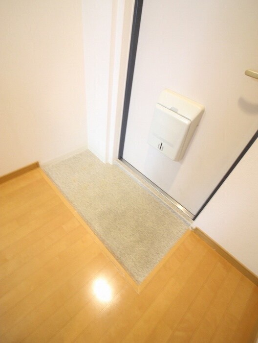 物件内観写真18　(玄関)