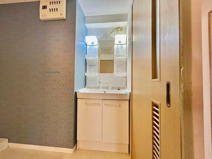 物件内観写真9　(洗面)