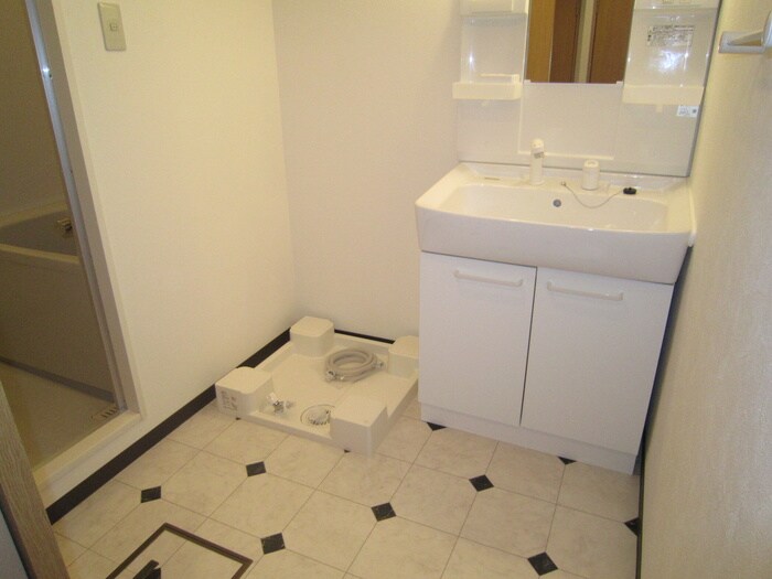 物件内観写真15　(洗面)