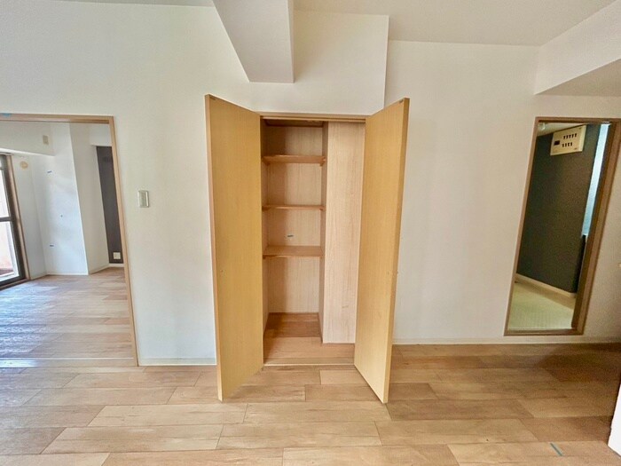 物件内観写真17　(収納)