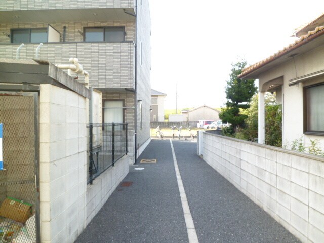 物件外観写真6　(建物設備)