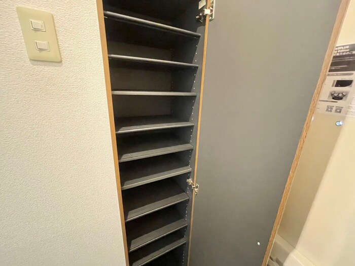 物件内観写真18　(靴箱)
