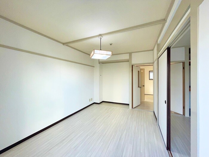 物件内観写真9　(居室)