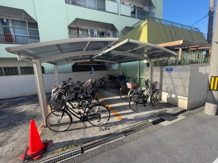 コーポヒロセの駐輪場