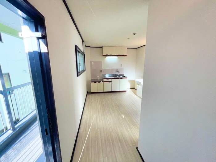 物件内観写真16　(廊下)