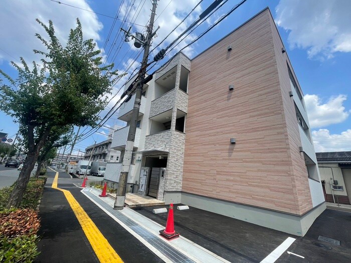 物件外観写真1　(外観写真)