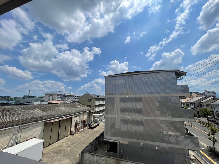 物件内観写真15　(室内からの展望)