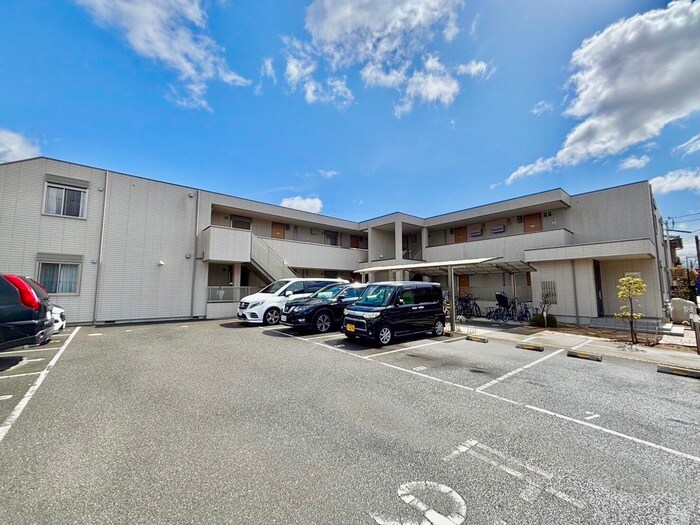 物件外観写真2　(外観写真)