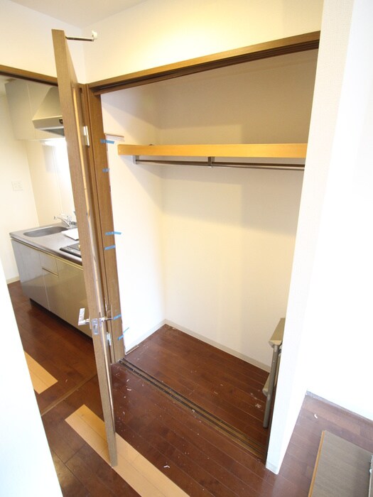 物件内観写真15　(収納)