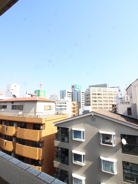 物件内観写真17　(室内からの展望)