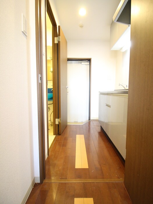 物件内観写真22　(廊下)