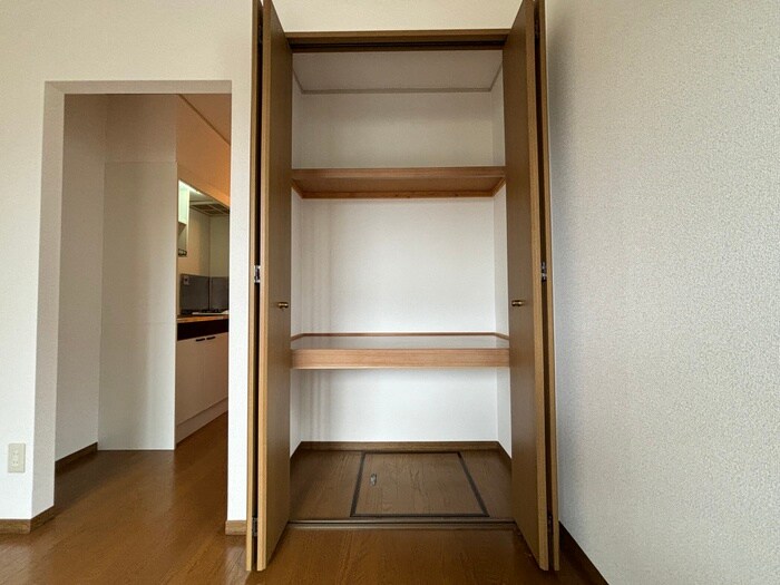 物件内観写真9　(収納)