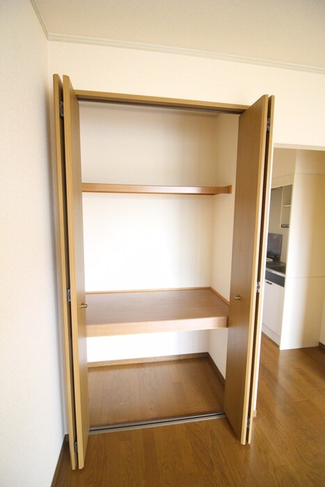 物件内観写真15　(収納)