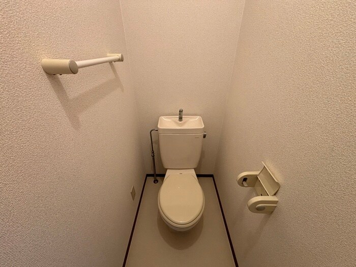 物件内観写真16　(トイレ)