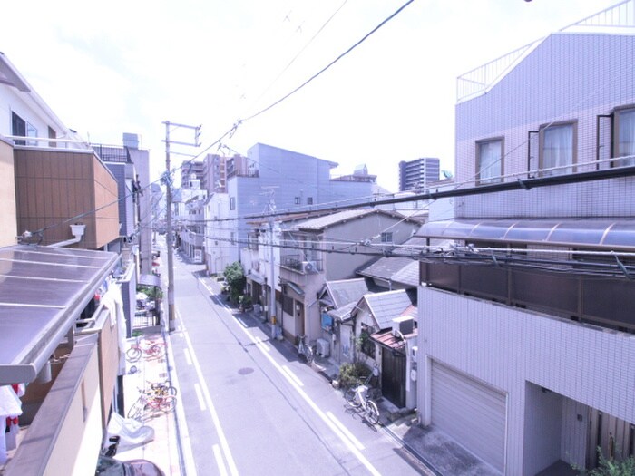 物件内観写真16　(室内からの展望)