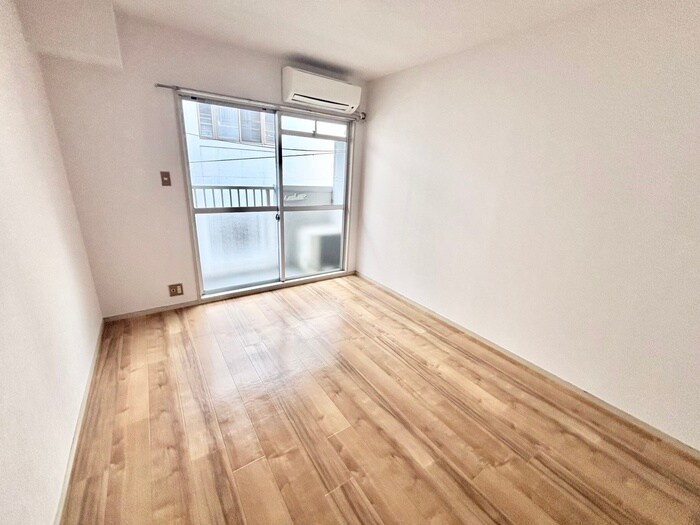 物件内観写真12　(居室)