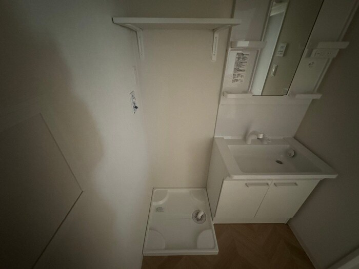 物件内観写真13　(洗濯機置場)