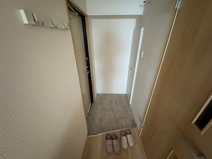 物件内観写真17　(玄関)