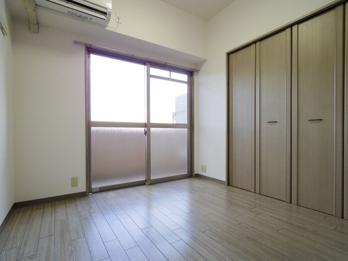 物件内観写真9　(居室)