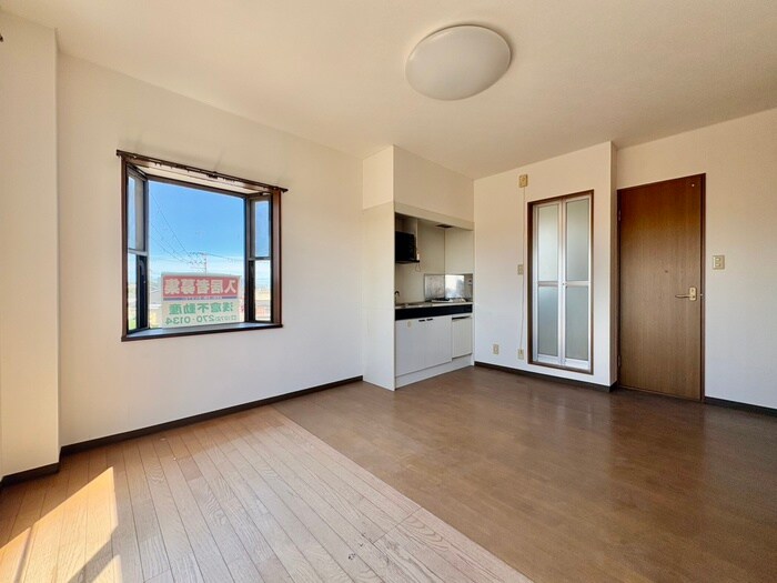 物件内観写真19　(居室)