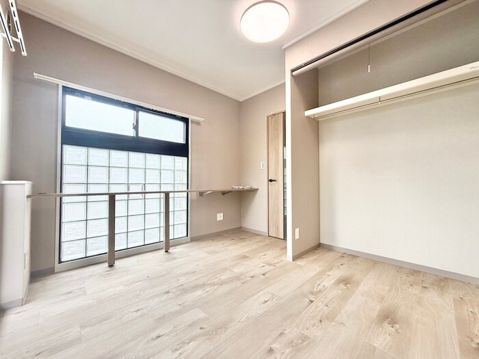 物件内観写真8　(居室)