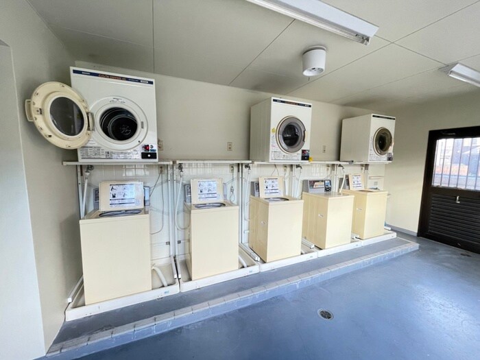 物件外観写真4　(建物設備)