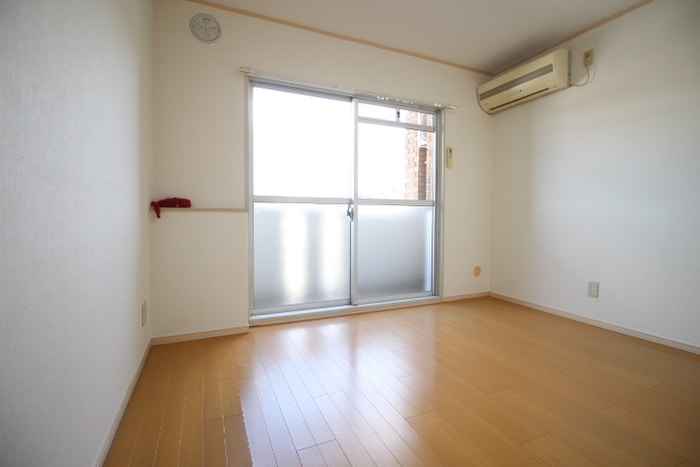 物件内観写真10　(居室)