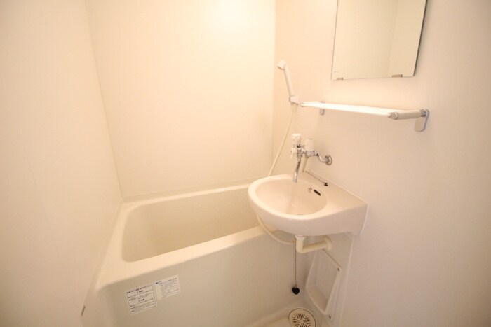 物件内観写真12　(バス／シャワールーム等)