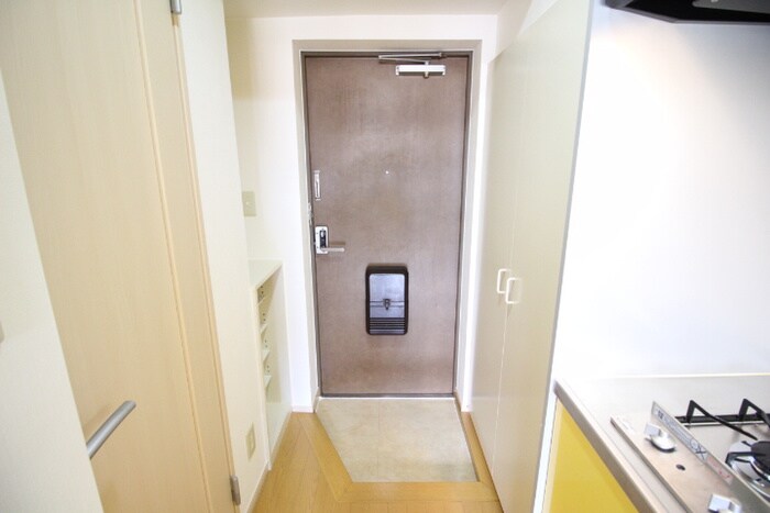 物件内観写真15　(玄関)