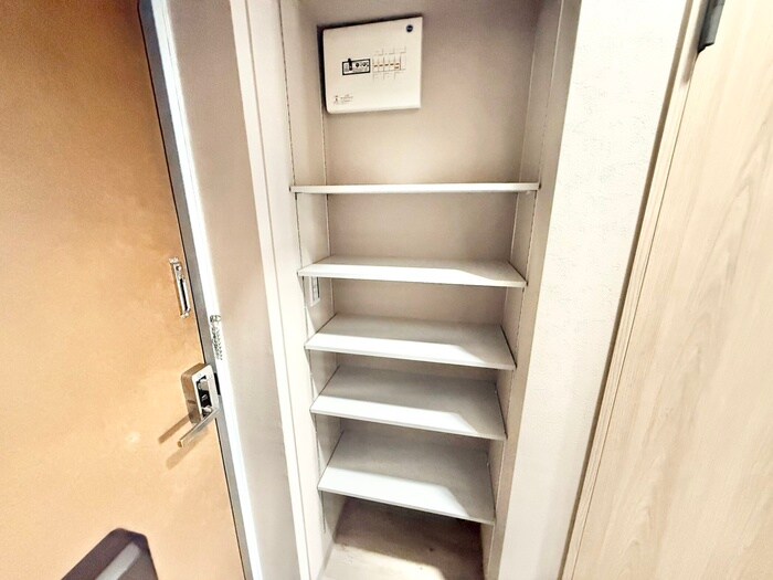 物件内観写真17　(靴箱)
