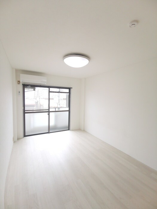 物件内観写真11　(居室)