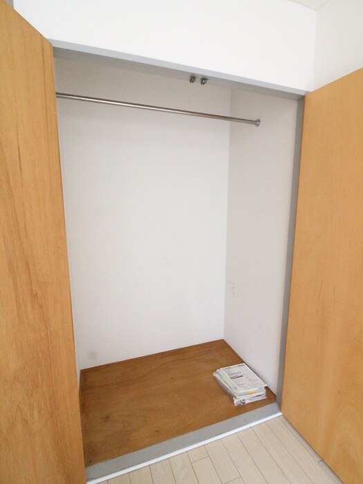 物件内観写真12　(収納)