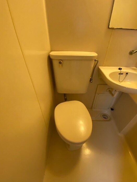 物件内観写真15　(トイレ)