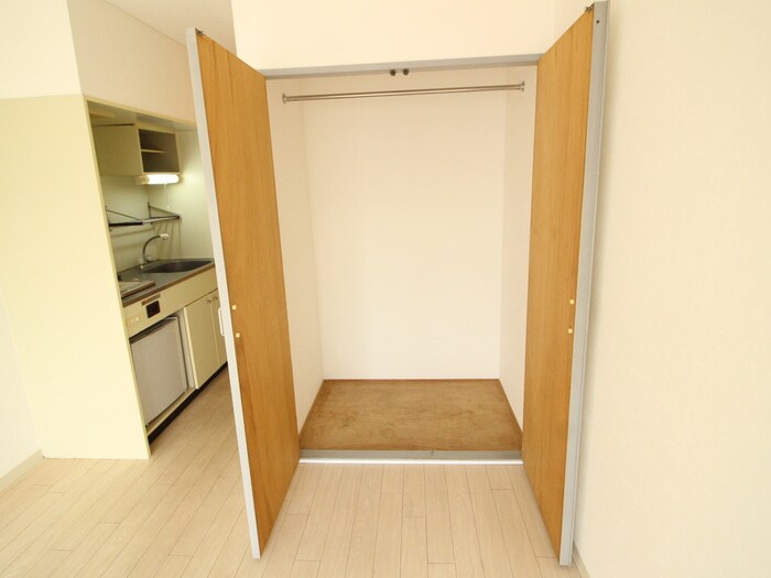 物件内観写真15　(収納)