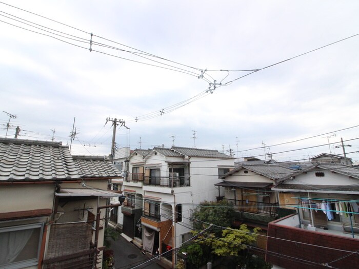 物件内観写真17　(室内からの展望)