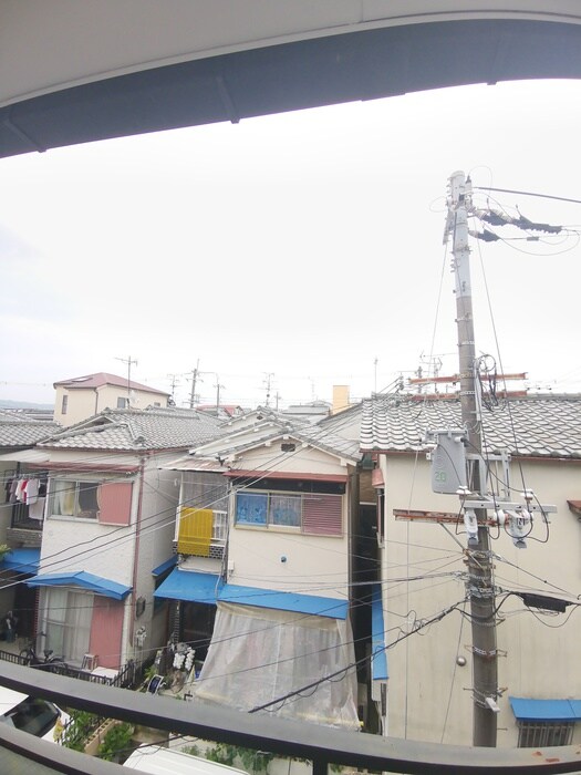 物件内観写真22　(室内からの展望)