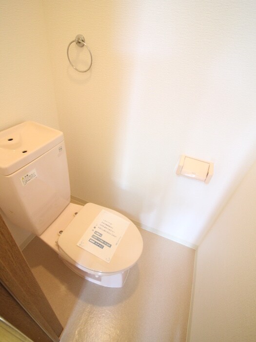 物件内観写真11　(トイレ)