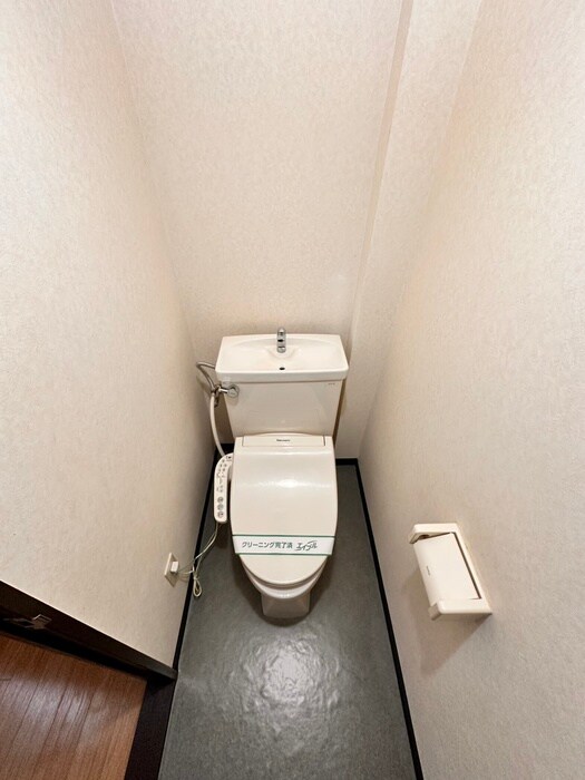 物件内観写真14　(トイレ)