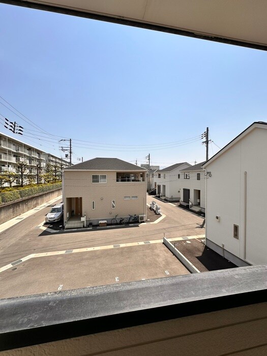 物件内観写真22　(室内からの展望)