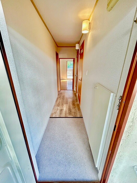 物件内観写真18　(玄関)