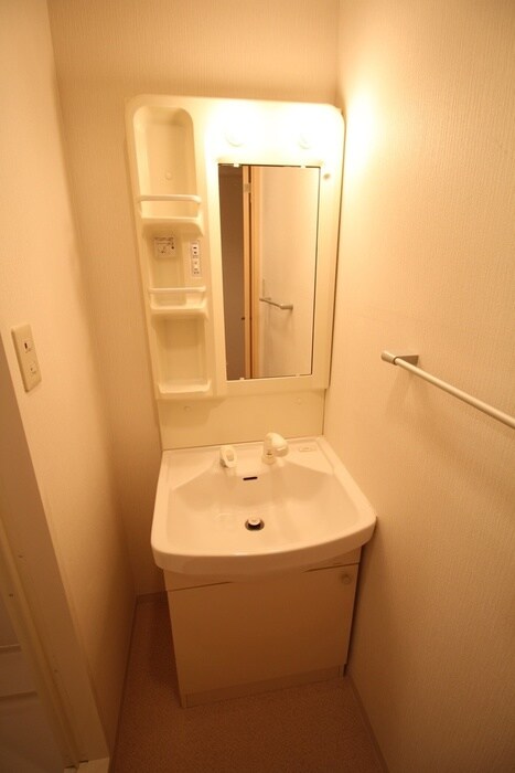 物件内観写真9　(洗面)