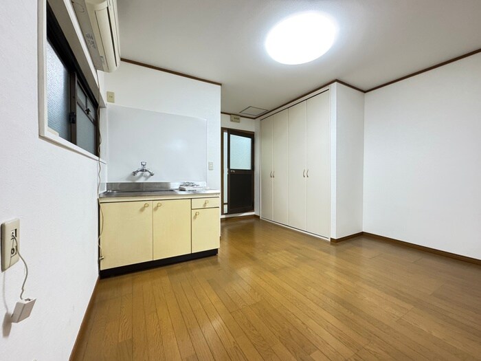 物件内観写真8　(居室)