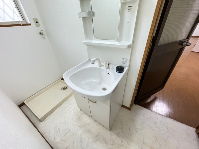 物件内観写真11　(洗面)