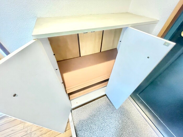 物件内観写真12　(靴箱)