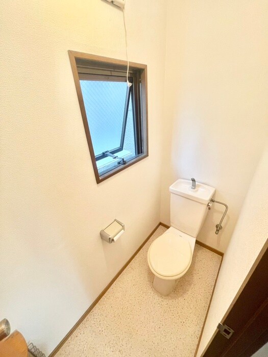 物件内観写真13　(トイレ)