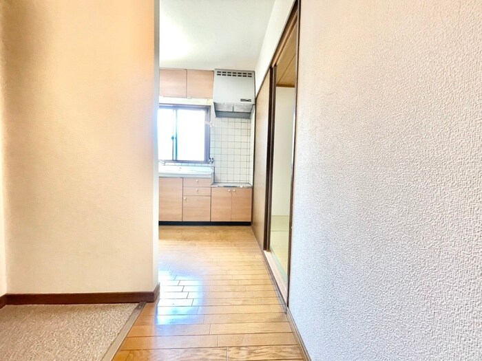 物件内観写真22　(廊下)