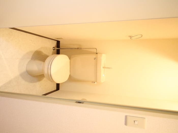 物件内観写真12　(トイレ)