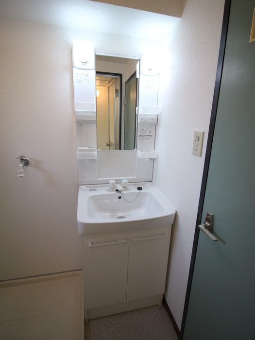 物件内観写真8　(洗面)